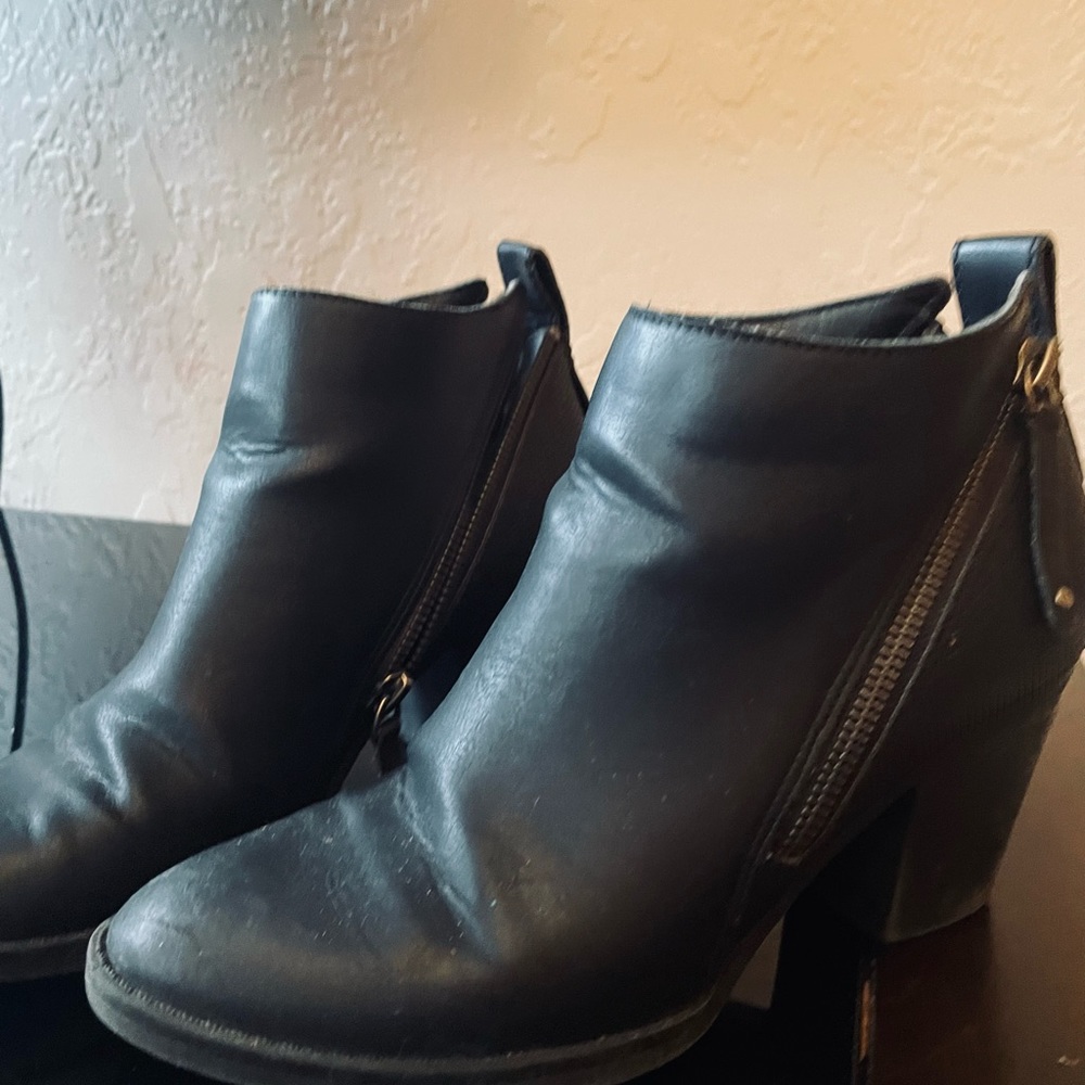 Ankle Boots, side zippers,black size 6 1/2